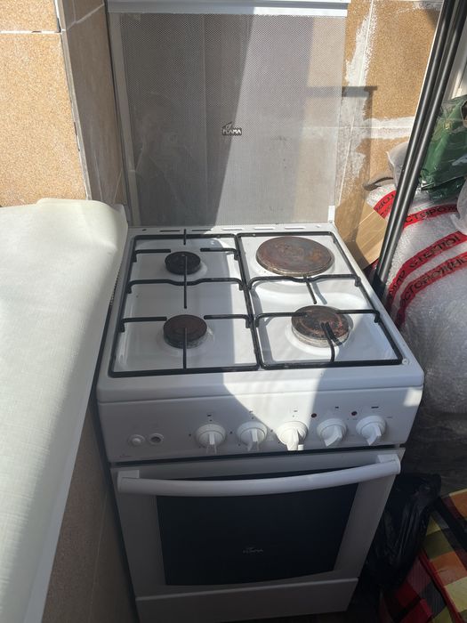 Газ плита Flama