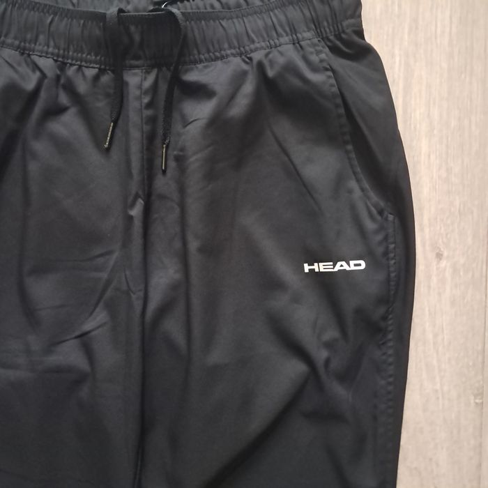 Дамски спортен панталон Head Club, размери M и XL.