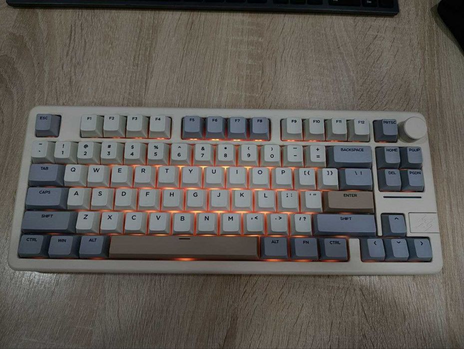 Продам шикарную клавиатуру