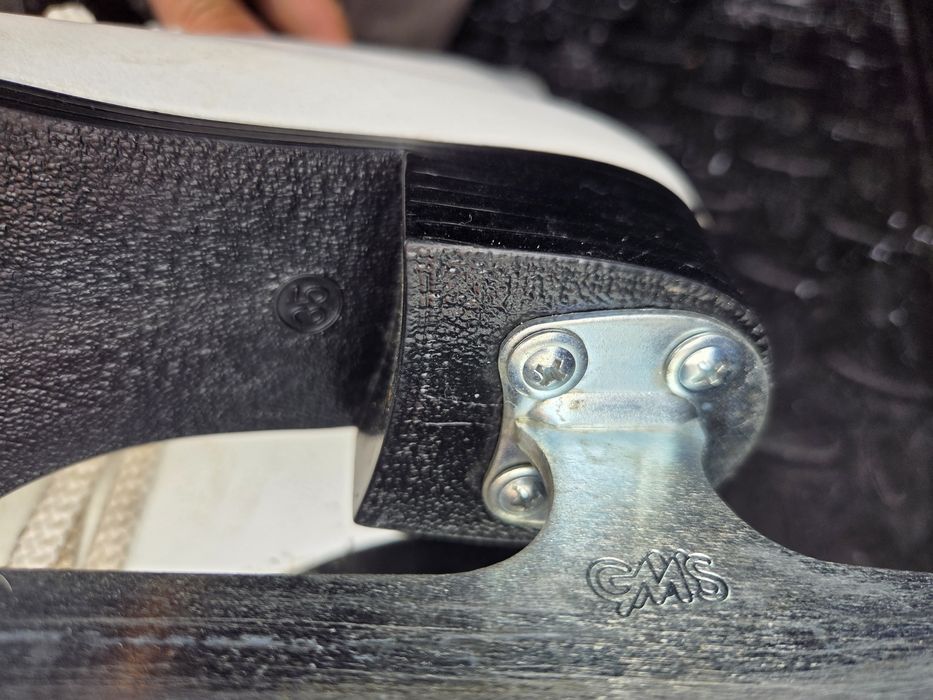 Коньки фирмы Axel