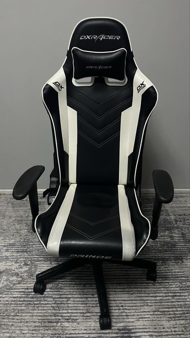 Игровое кресло Dxracer Prince