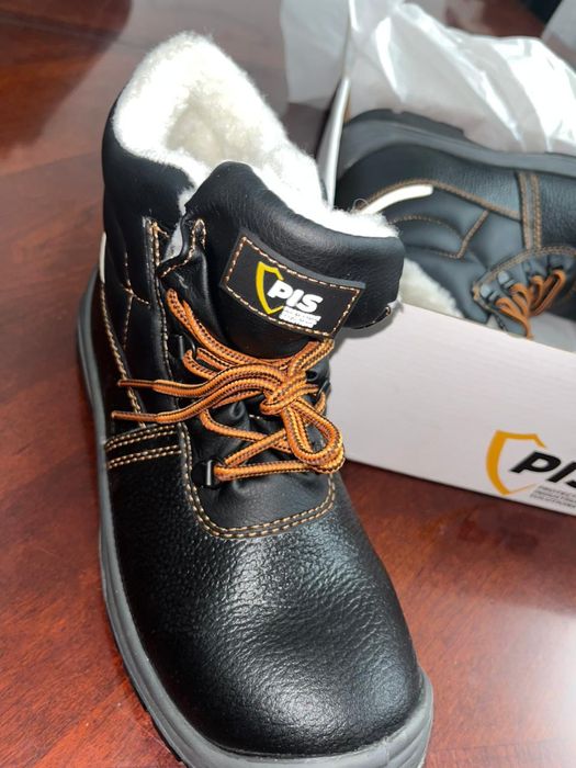 Новые зимние сапоги