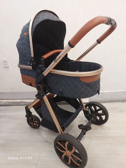 Детская коляска.