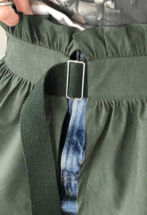 Top sort/tank kaki, mărime M - NOU
