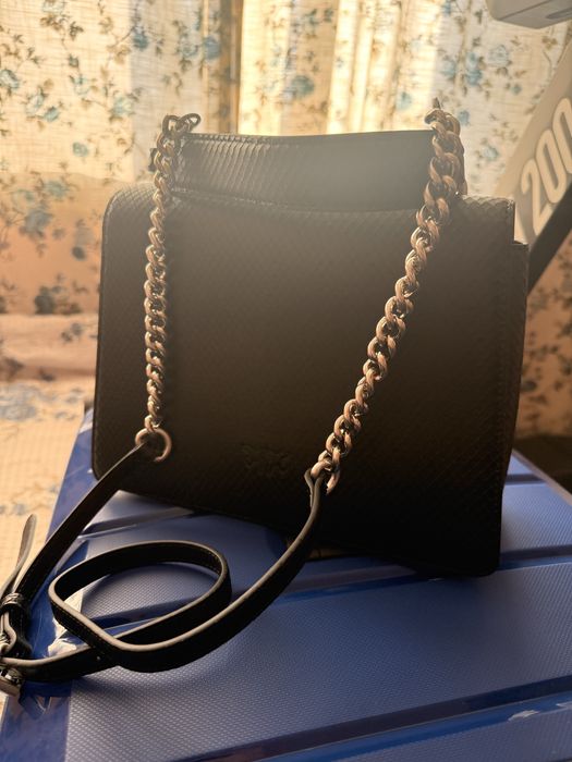 Кожена чанта Pinko
