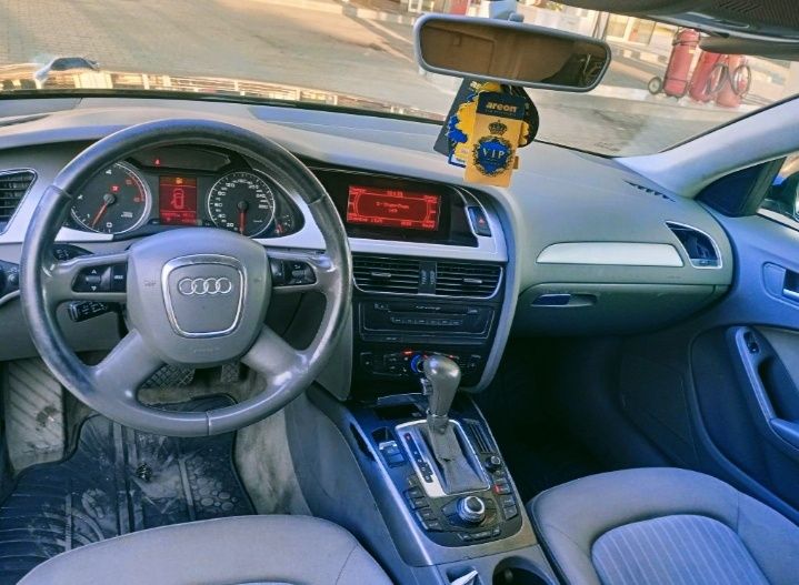 AUDI A4 Avant 2010 — imagine 5