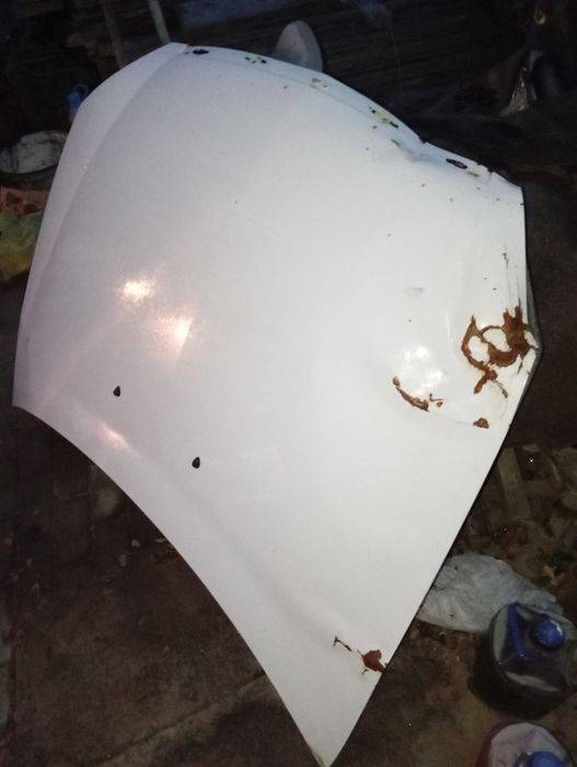 Продам капот на Приору
