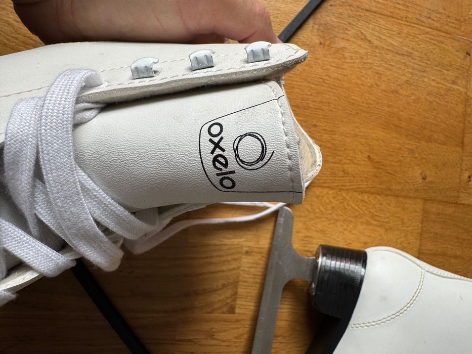 Кънки за лед oxelo , размер 35/36 от Decathlon UK