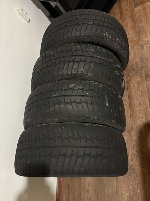 Продам комплект Резину 4 штук