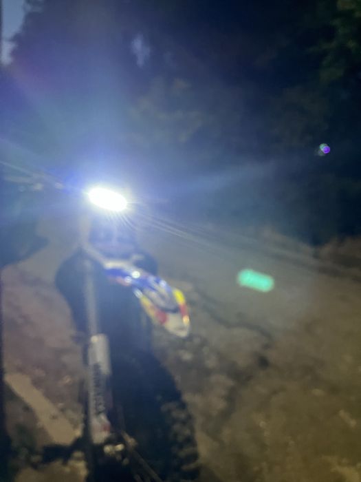 Продавам yamaha yzf250