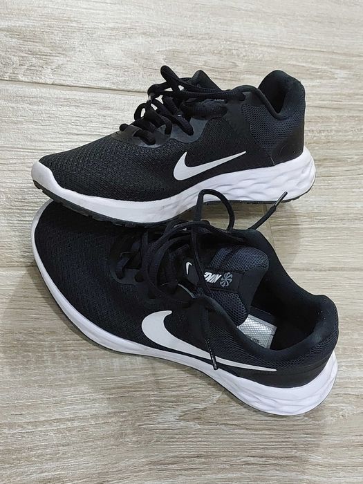 Adidași Nike negru cu alb