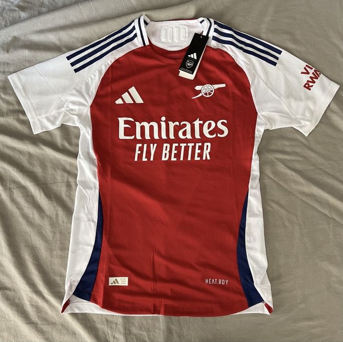 Нов екип Arsenal 25/26