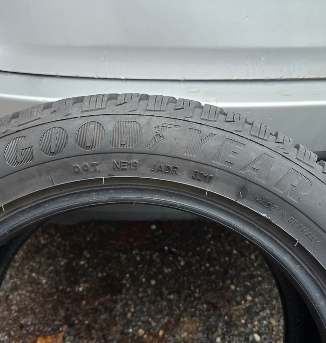 Cauciucuri iarnă 195/55R16 Goodyear