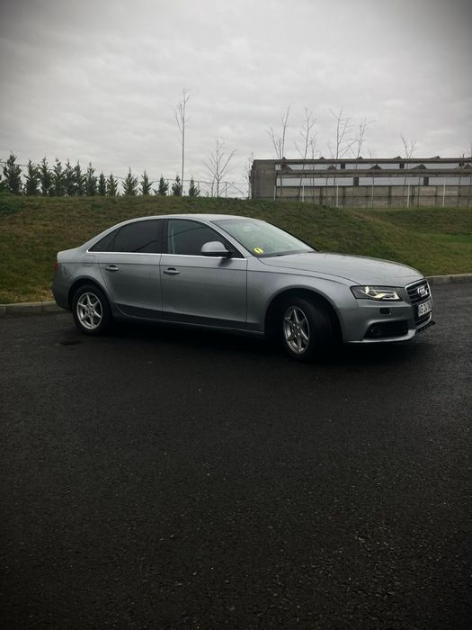 Vând Audi A4 b8 2009