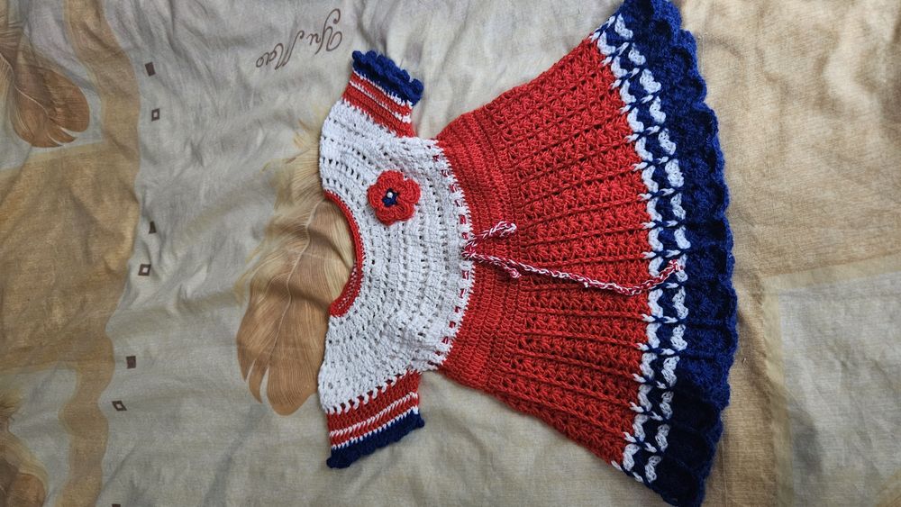 Hainute tricotate manual pentru copii