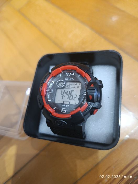 Детски електронен часовник