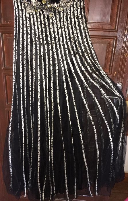 Официална рокля