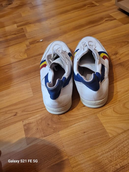 Adidași România   .