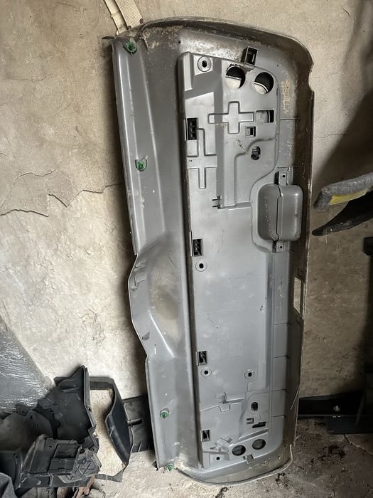 Обшивка багажника на БМВ Е34 Туринг