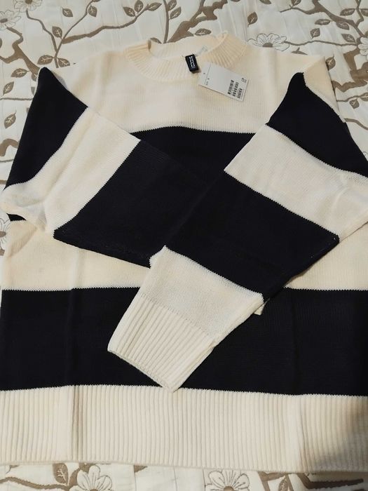 Нов пуловер  на HM