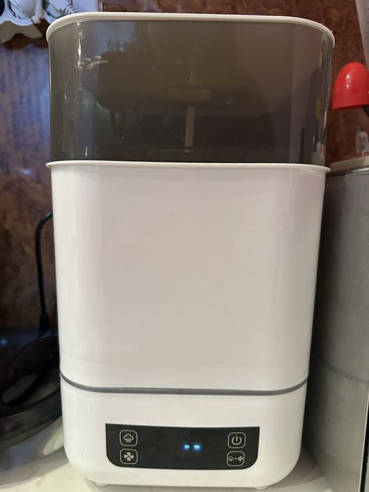 Стерелиатор за бебешки шишета