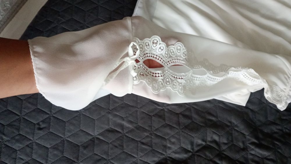 Bluza damă albă, elegantă, nouă cu etichetă