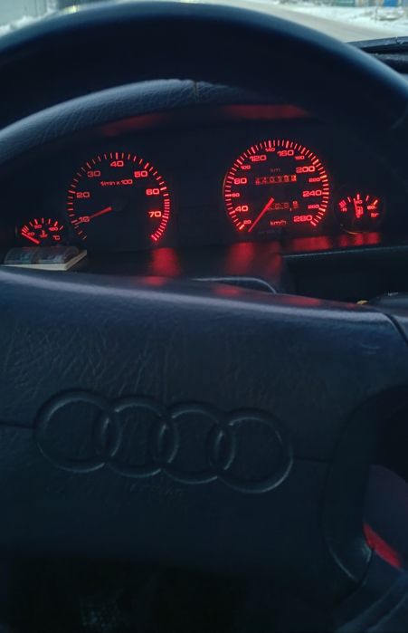 Продам Ауди 100 С4