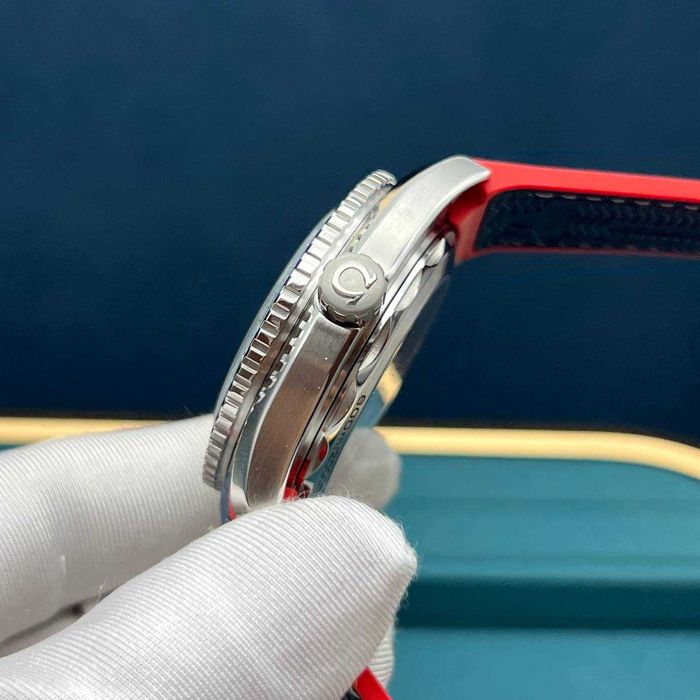 omega seamaster planeto  EW