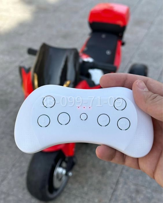 Детский мотоцикл Kawasaki 12V | 3–8 лет, музыка и пульт управления