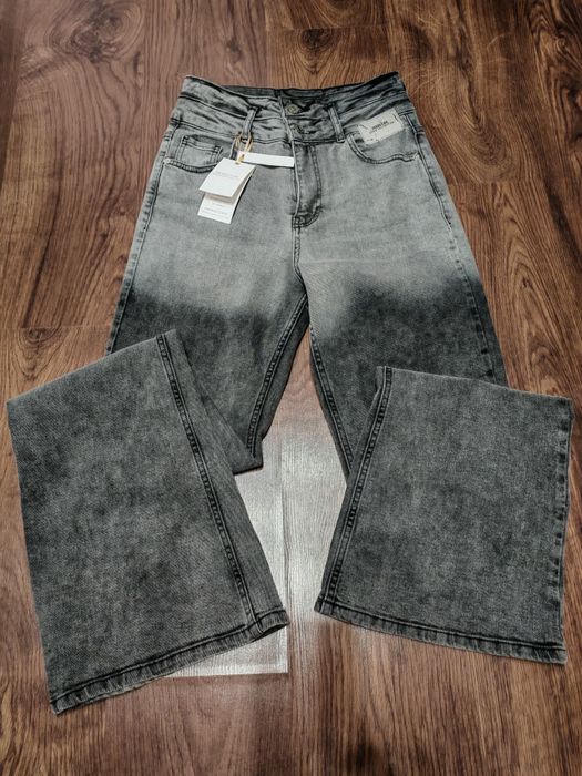 Дамски дънки с висока талия