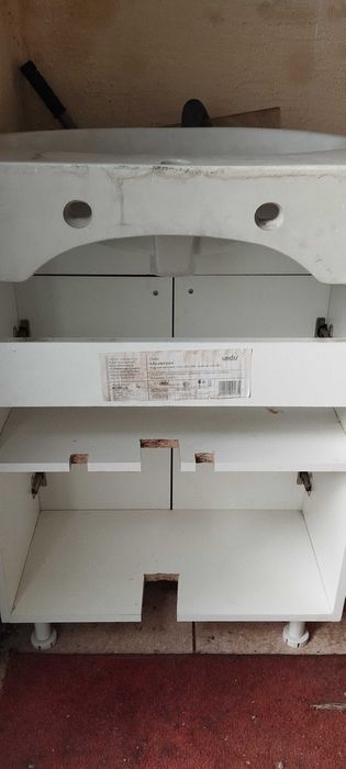 Продам раковину с тумбой