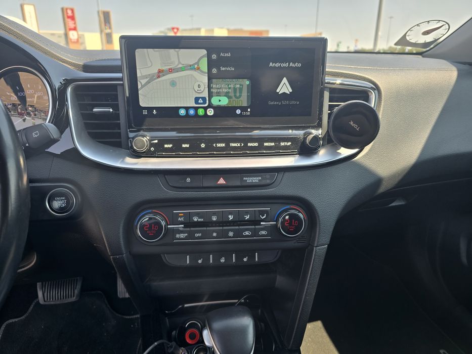 Kia Ceed GT line  plug in hybrid Garantie istoric service înmatriculata, fiscal.