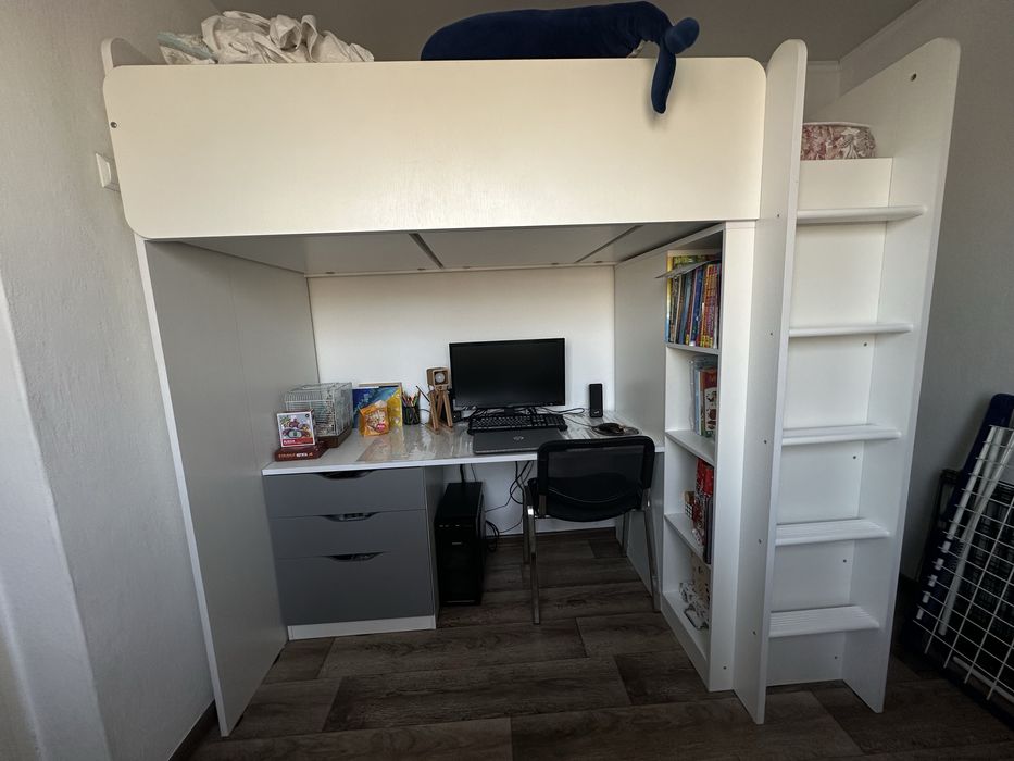 Продаётся десткая кровать 3 в 1