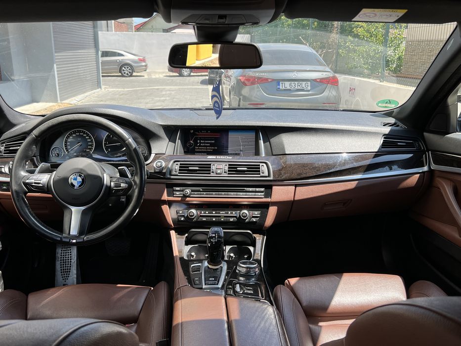 Bmw m550d f11 LCI blacksapphire  individual 381cp