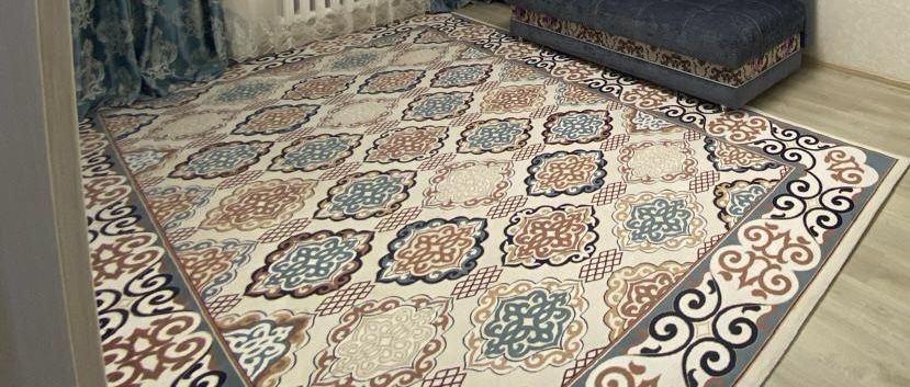 Продам ковер размером 2.5*4 недорого