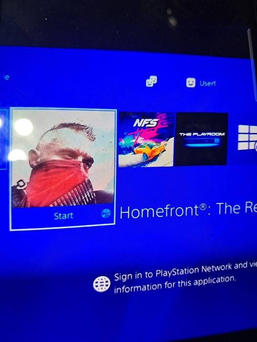 Playstation 4 slim  1 Tera