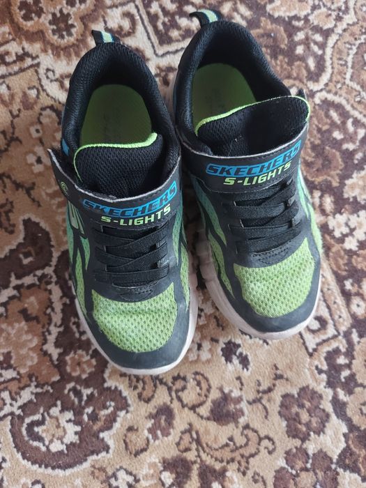 Sketchers 30 baietei