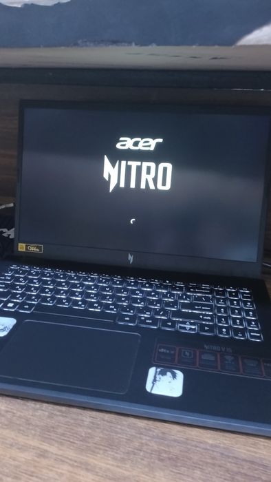Acer nitro v15 16/512
