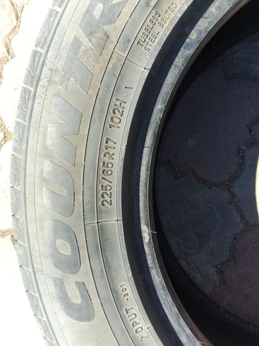 Продам резину Toyo 225/65/17