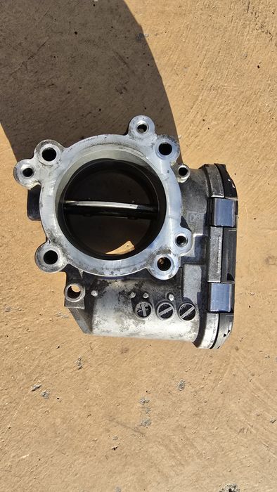 Дросел за OM642 Mercedes 3.0 ОМ 642 Мерцедес