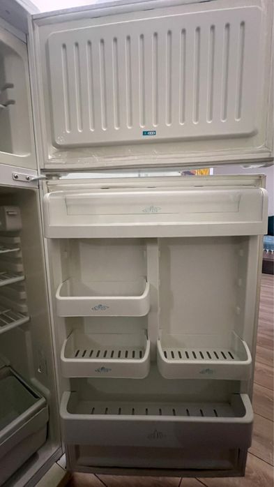 Продам холодильник. Самовывоз