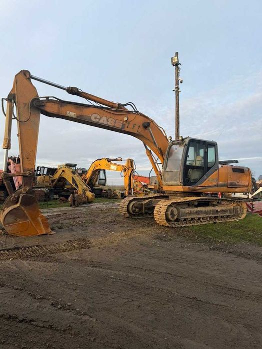 Dezmembrez excavator pe senile Case CX 210 B , C