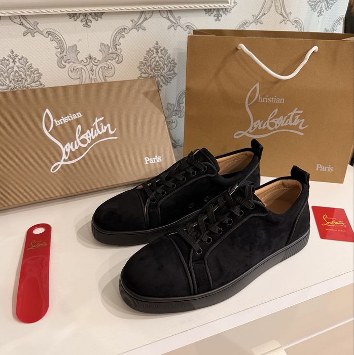 Christian Louboutin обувки
