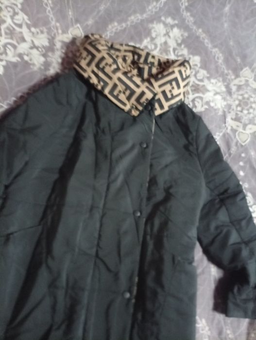 Женская куртка,черная