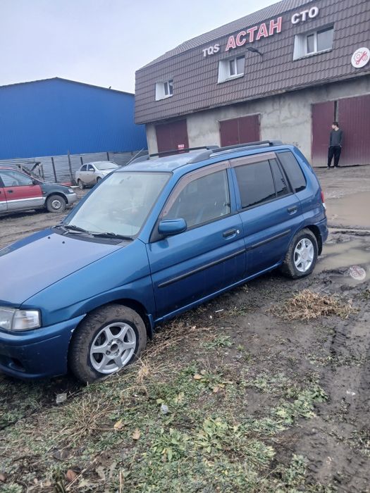 Продам мазду демио