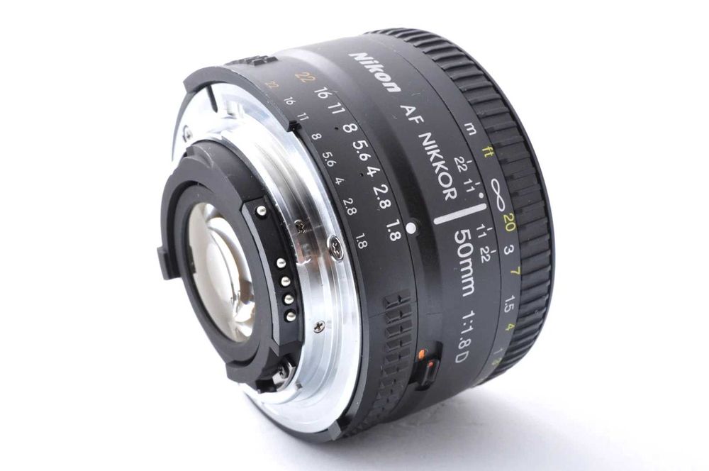 Nikon AF Nikkor 50mm f/1.8D ,stare excelenta ,ca nou  in box cu capace