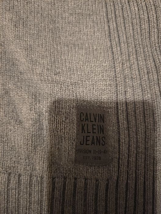 Pulover calvin klein original L