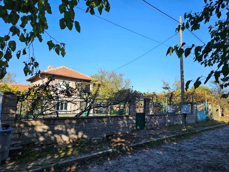 Продава се Къща в с. Искрица, Област Стара Загора - 100 кв.м за 108 €/кв.м - Снимка #4