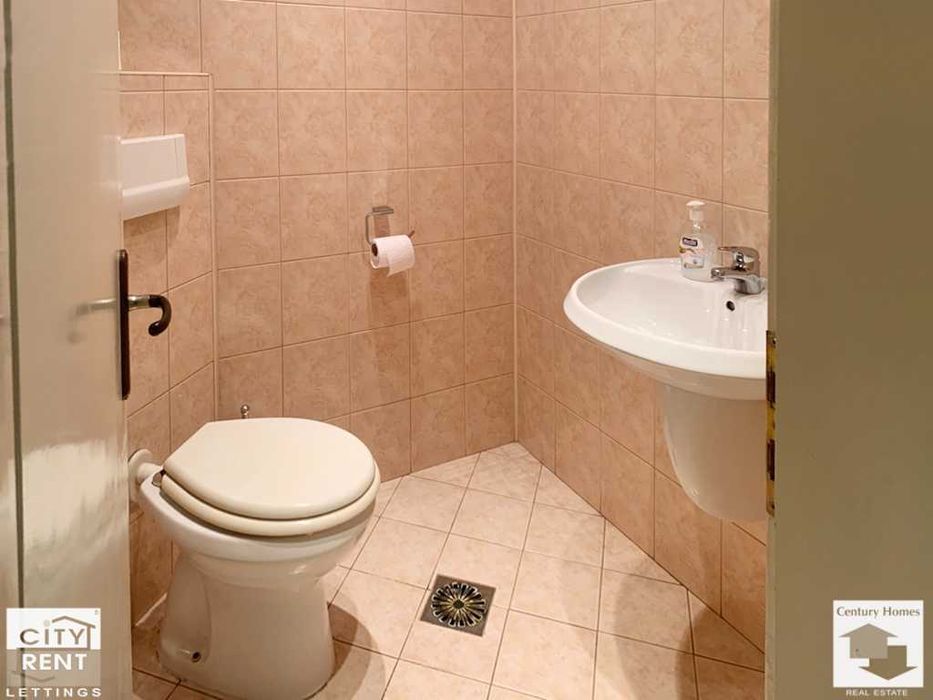 Дава се под наем Офис в Велико Търново, Колю Фичето - 65 кв.м за 500 € - Снимка #6