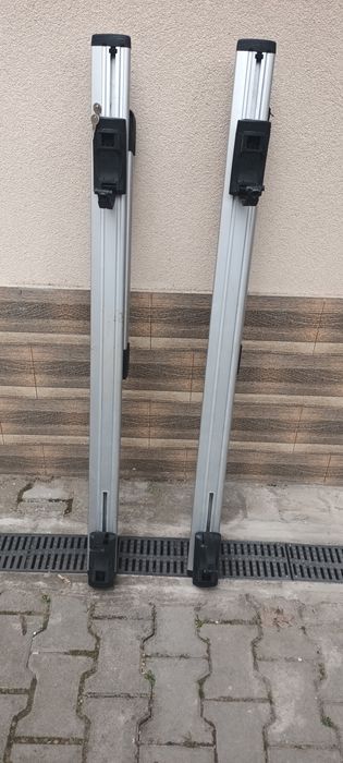 Ски -  багажник  и   греди    "Thule"